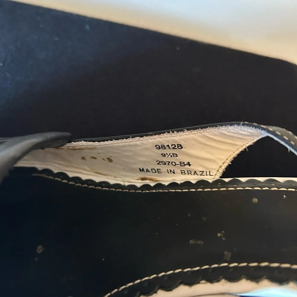 Lands End spectator pumps.  Black and White. Kitten heel, size 9.5. - Picture 8 of 11